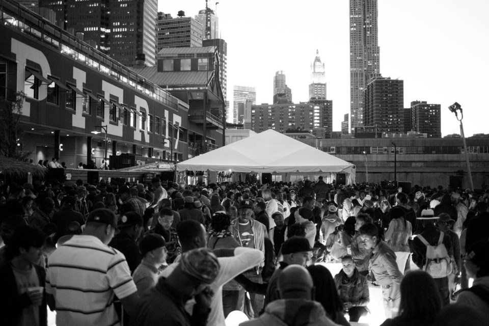 Crowd at The Do-Over at Beekman Beer Garden Beach Club during the Red Bull Music Academy in New York, April 28 to May 30, 2013 // Tony Blasko / Red Bull Content Pool // P-20130528-00464 // Usage for editorial use only //