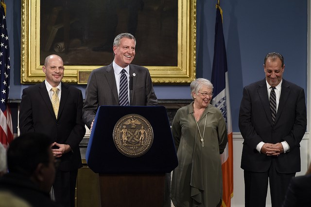 Mayor Bill de Blasio announces UFT Preliminary Agreement on 9-Year Contract in the Blue Room, City Hall on Thursday, May 1 