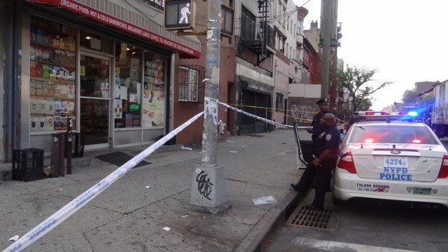 Police are looking for gunman who shot another man on Bedford and Dekalb avenues in Bed-Stuy