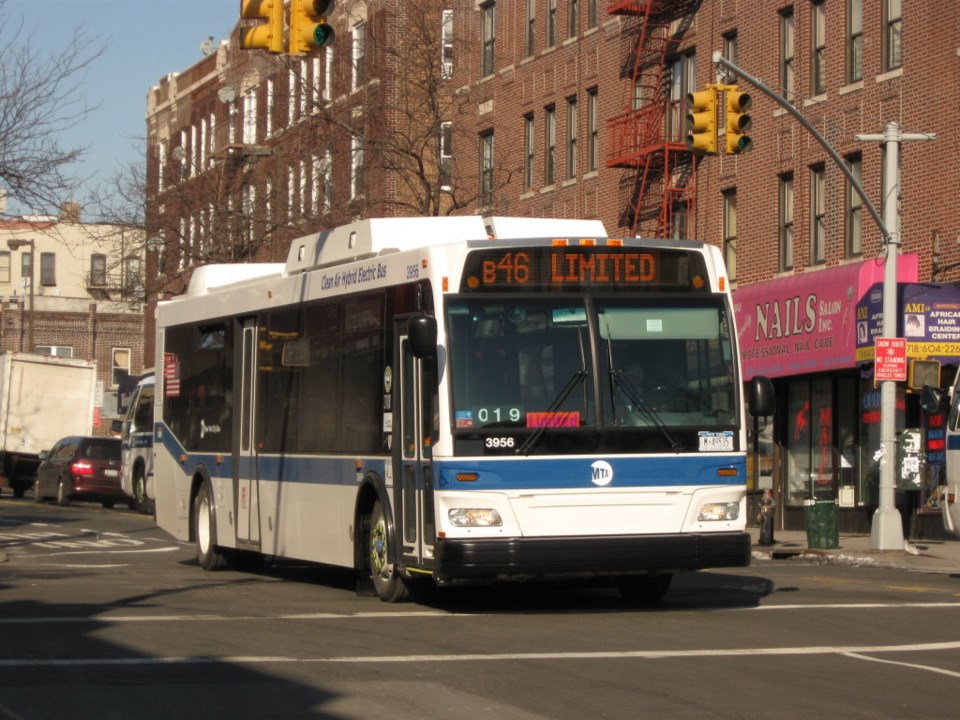 MTA_New_York_City_Bus_Orion_VII_Next_Generation_3956