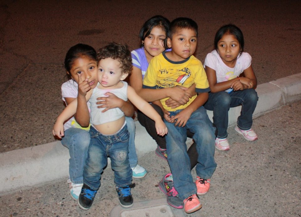 Unaccompanied Immigrant Children in Arizona  Photo: fronterasdesk.org