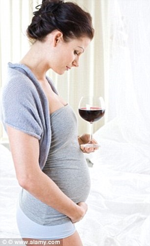 Now pregnant women are warned not to drink at all: Doctors criticise &#8216;confusing&#8217; advice which says mothers-to-be can consume alcohol at some stages