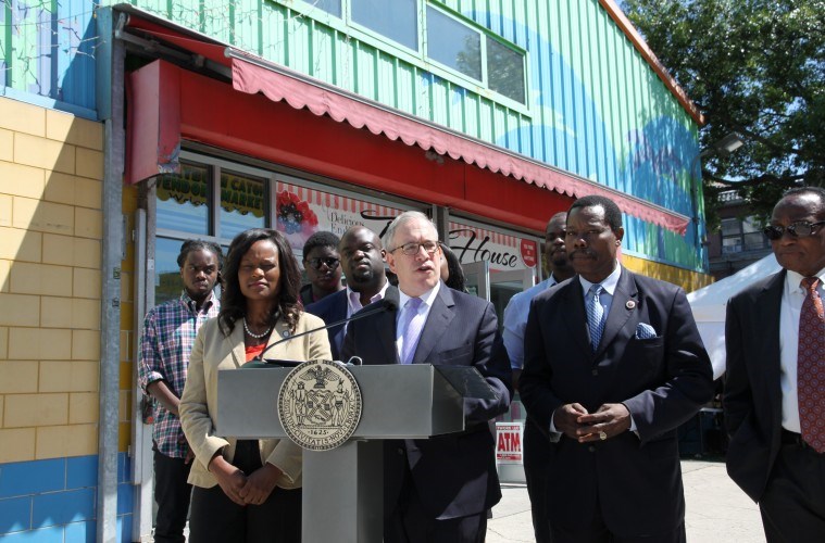 Stringer Releases Immigration Guide In Haitian Creole
