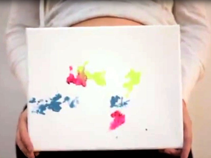 Pregnant Women Help Their Unborn Babies Paint from the Womb