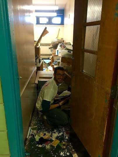 Sam volunteering at New York Cares Day Fall Photo by: Shannon Ferguson