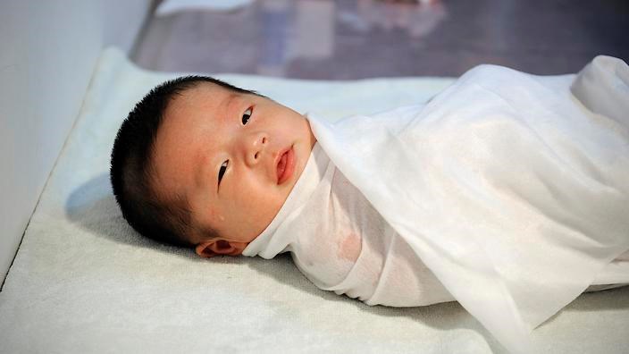Swaddling increases SIDS risk in babies