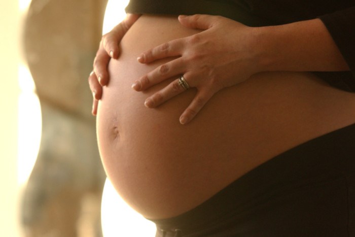 Pregnancy rate among teenagers plunge to new low