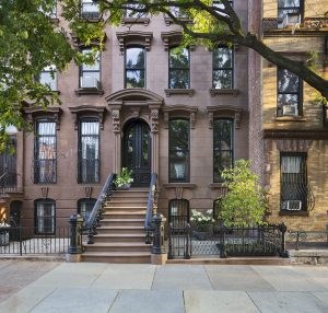 Brooklyn Brownstone, Brooklyn, Stoop