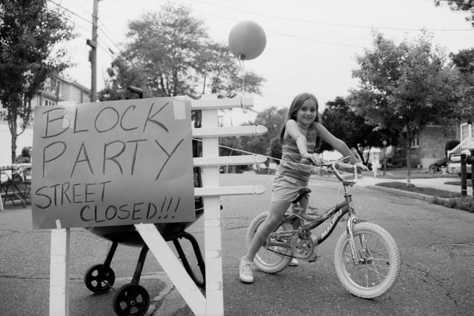 &#8220;Burgher Ave, between Bear Street and Johnson Place, Staten Island, 2009:&#8221; Anderson Zaca