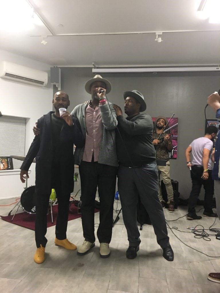 (l to r): Richard Beavers with The Originals band members Tai Allen and Entrified at the 9th Anniversary Celebration of Richard Beavers Gallery