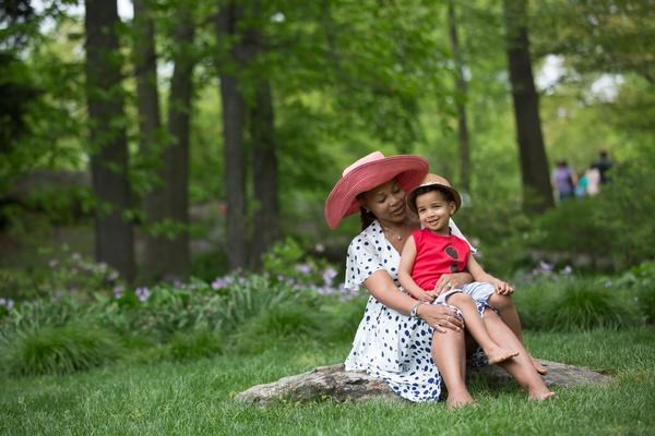 Take your favorite girl on a stroll through the Brooklyn Botanical Garden. 