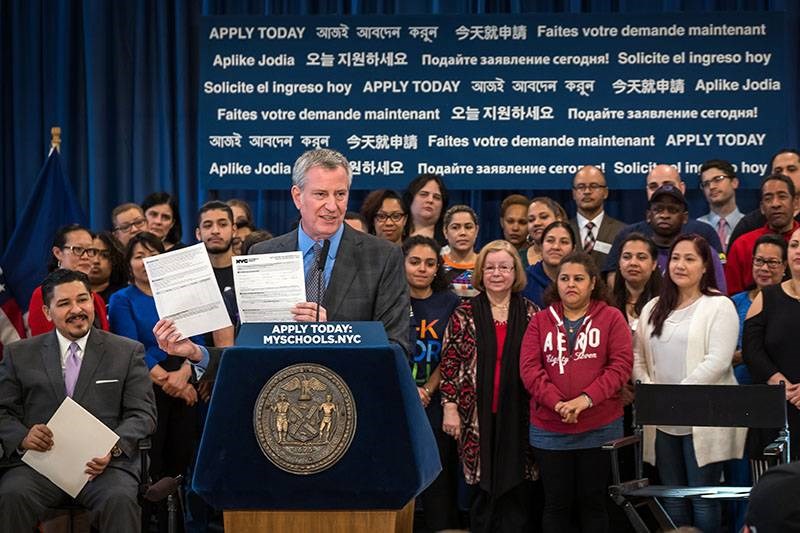 Mayor de Blasio and NYC School Chancellor Carranza announced on Monday the expansion of Pre-K Dual Language Programs.
