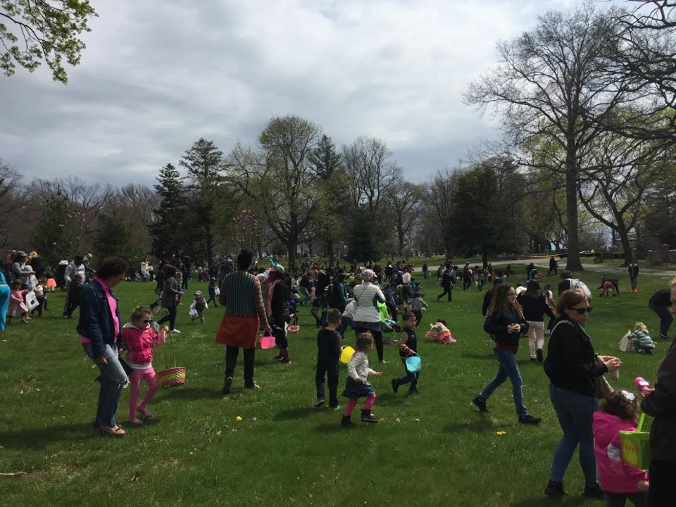 Easter Egg Hunt at the Evergreens Cemetery. 