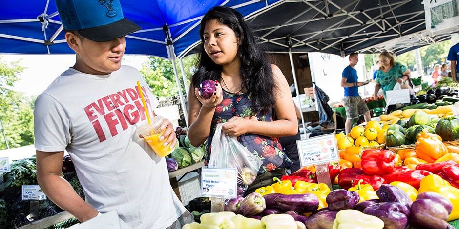 Farmer&#8217;s Market, BK Reader