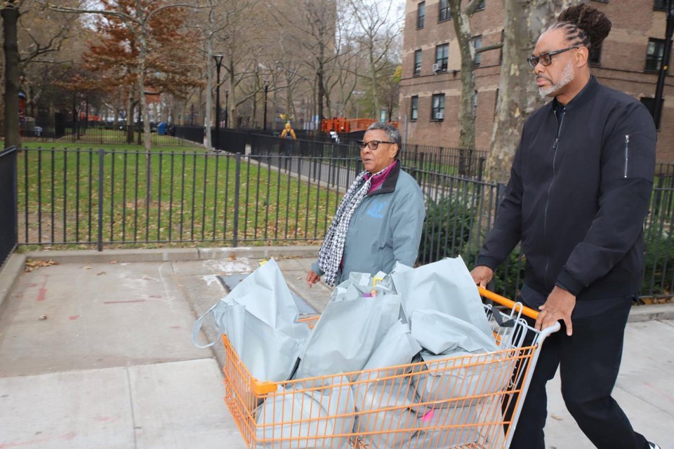 Lyft And City Councilmember Cornegy teamed up to make Thanksgiving food deliveries