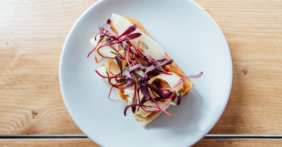 Williamsburg?s Latest Wine Bar Doubles Up As a Low-Key Nightclub