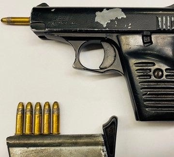 PHOTOS: Police officers confiscate loaded, illegal guns in Brooklyn: NYPD