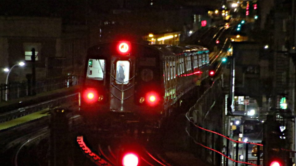 MTA_NYC_Subway_J_burn-in_test_train_leaving_Hewes_St