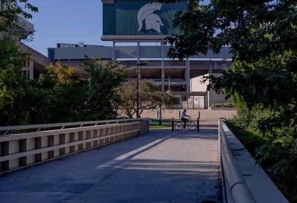 With College Campuses Quiet, Some Democrats Fear Losing Students? Votes