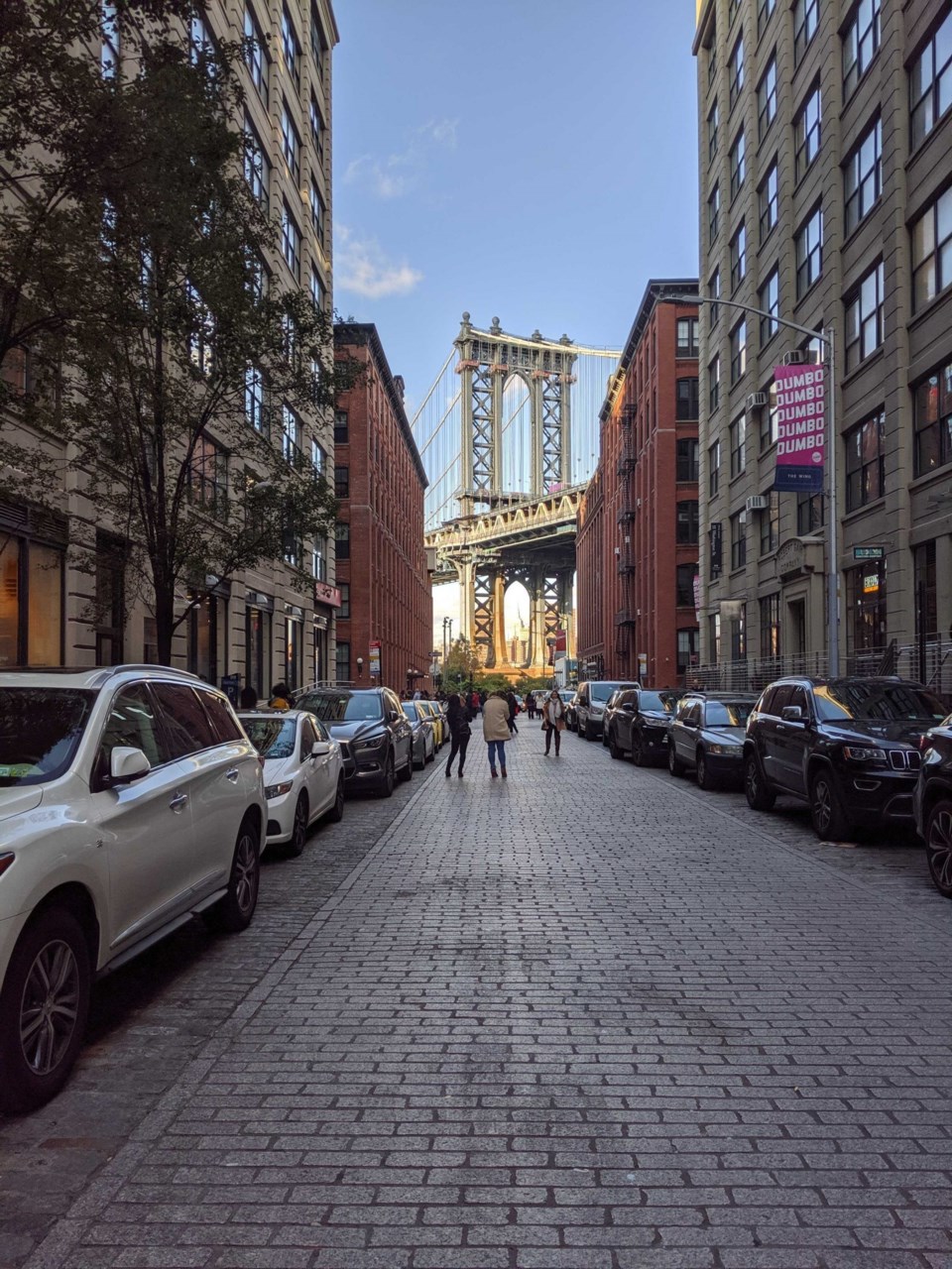 DUMBO bursting at the seams with tourists, workers, residents ? and construction