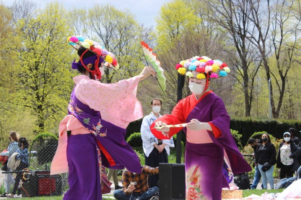 Sachiyo Ito at the Brooklyn Botanic Gardens. Photo: Mateo Ruiz Gonzalez for BK Reader.