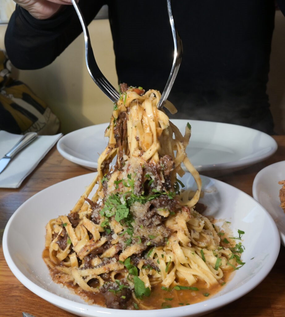 Oxtail Fettuccine. Photo: Jonathan Mora for BK Reader.