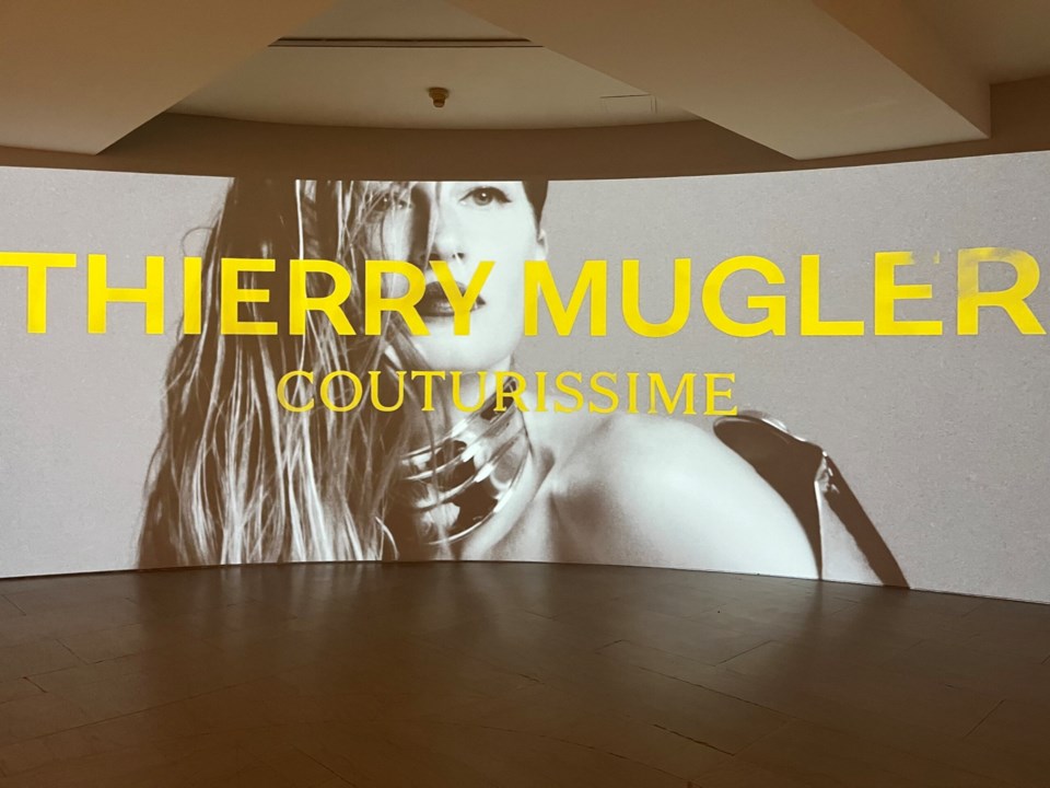 Mugler Banner