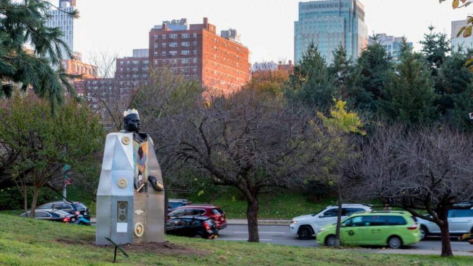 The new nine-foot sculpture sits on the northeast corner of Prospect Street and Washington Street. Photo: Provided/DBP.