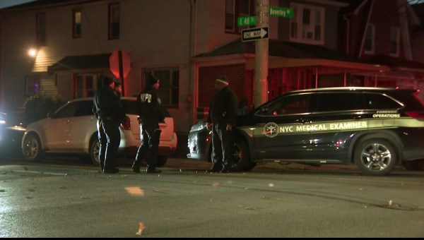 NYPD: 2 people shot dead in Brooklyn