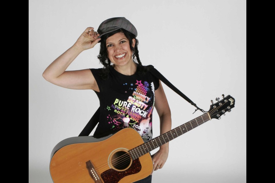 Marnie will perform at the 2024 Bowen Children’s Fair.