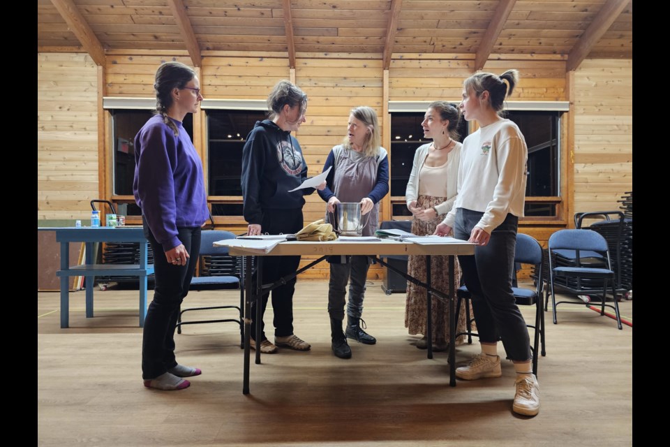 The five sisters who Dancing at Lughnasa centres around are played by (L-R) Paola Qualizza, Tina Overbury, Claudia Schaefer, Morgan Darcy & Molly Horton. 