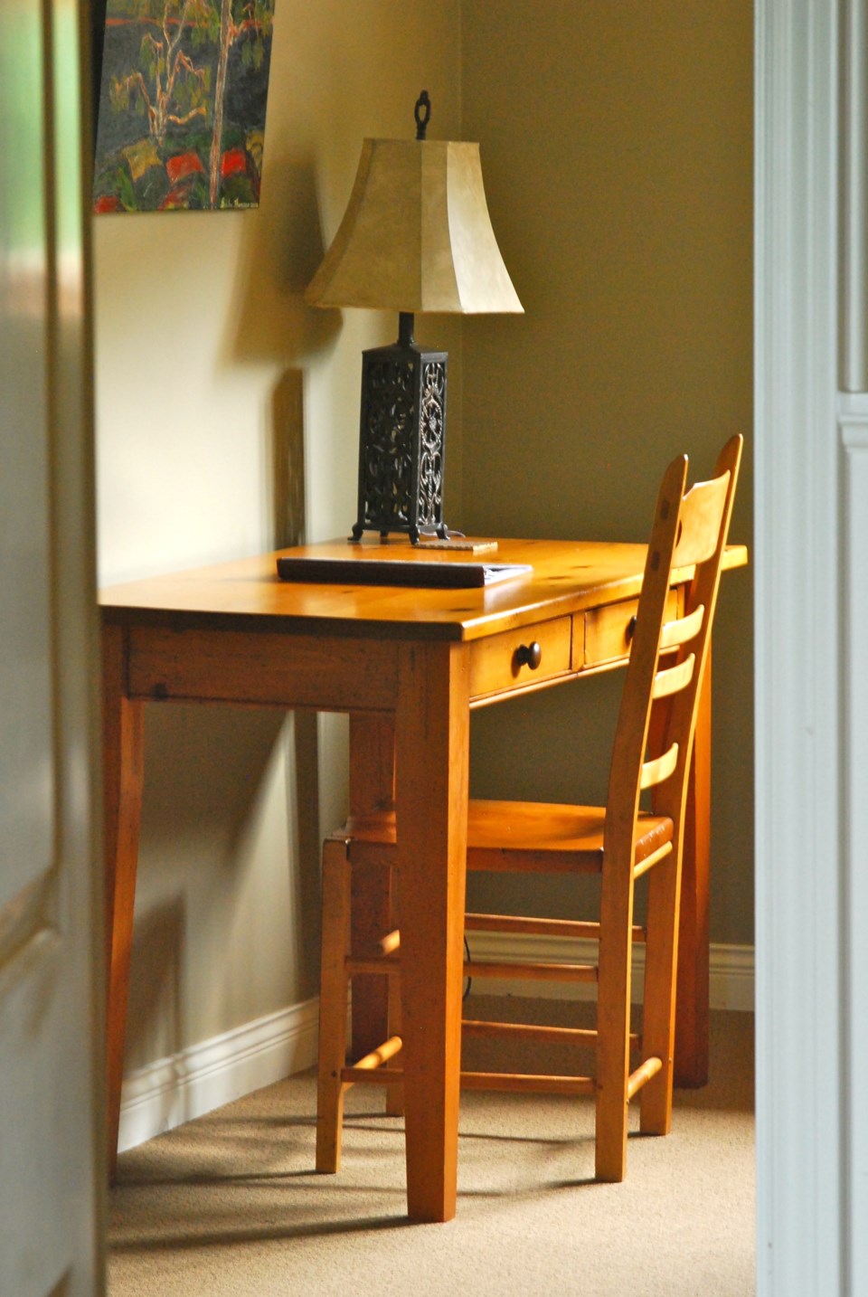 A table and chair