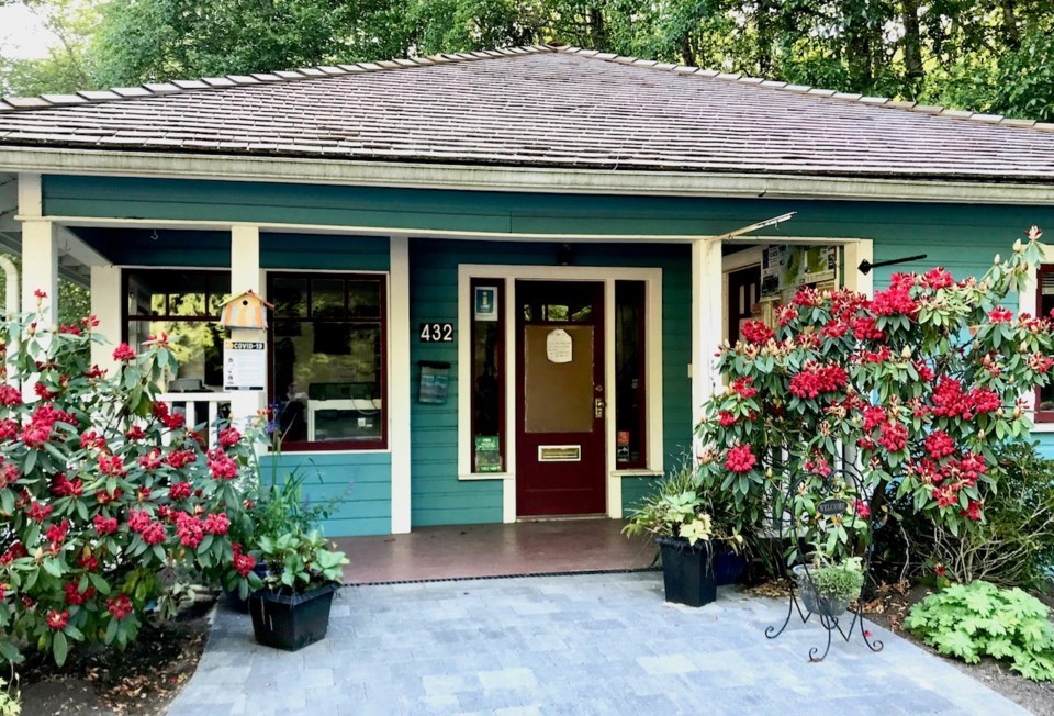 Bowen Island Visitors' Centre 