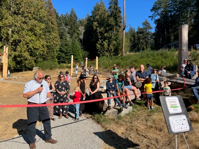 Mayor Gary Ander spoke at the ribbon cutting ceremony. The municipality contributed $20,000+ to the project. 