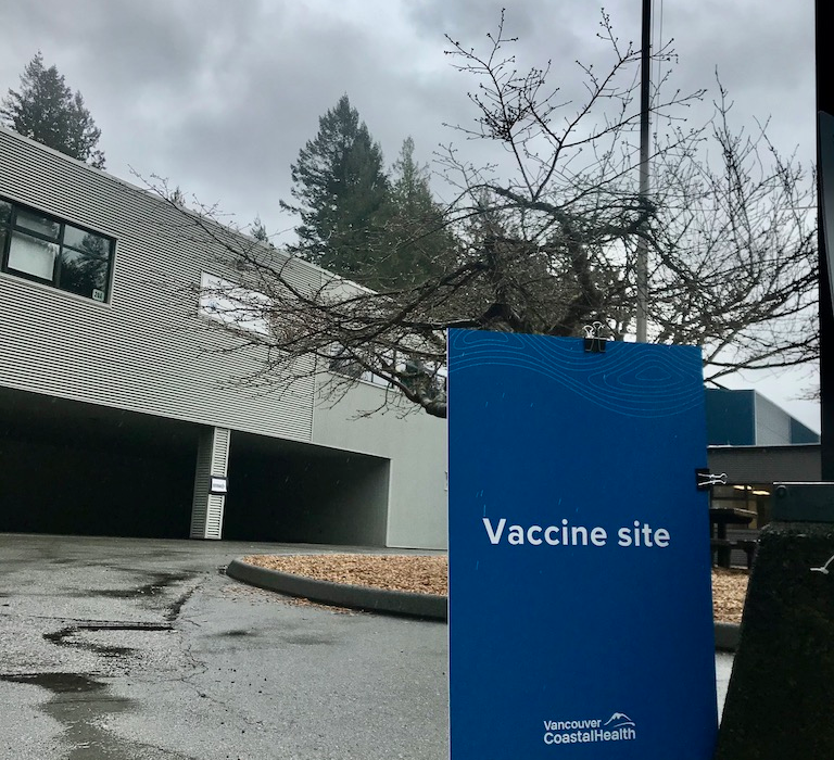 Vaccination site sign at Bowen Island Community School(1)