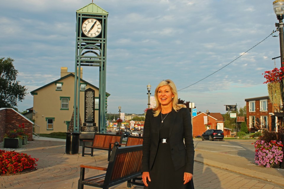 Mississauga Mayor and Ontario Liberal leadership hopeful Bonnie Crombie made a stop in Bradford on Tuesday, Aug. 22, 2023. | Michael Owen/BradfordToday