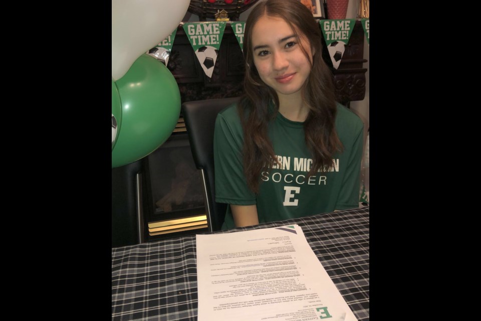 Arielle Fink signed a scholarship deal with Eastern Michigan University to study kinesiology while playing soccer for 2022. 
