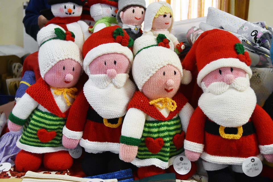 Delightful Santa and Mrs. Claus dolls by Marion VanDyke, at the Bond Head Lions' Christmas Craft Show. Miriam King/Bradford Today