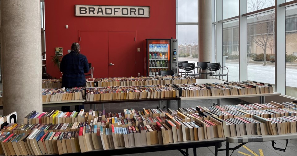 friends-of-library-bradford-book-sale