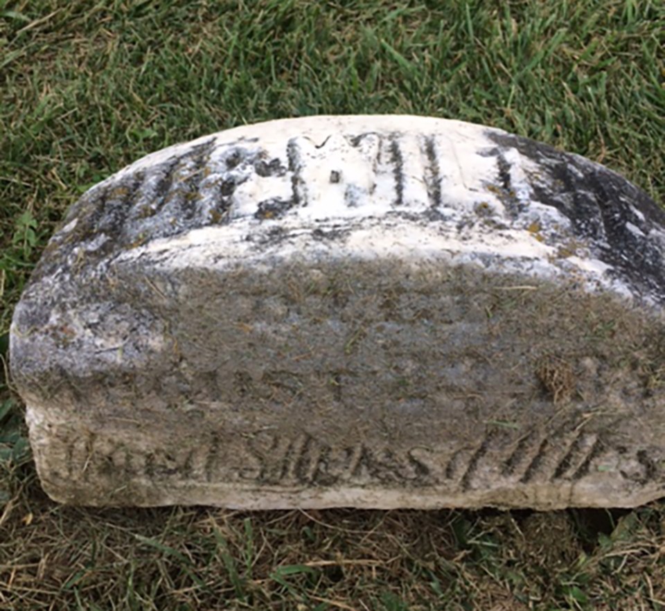 2018-09-21-Gravestone