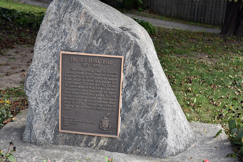 2018-10-22-old plank road plaque