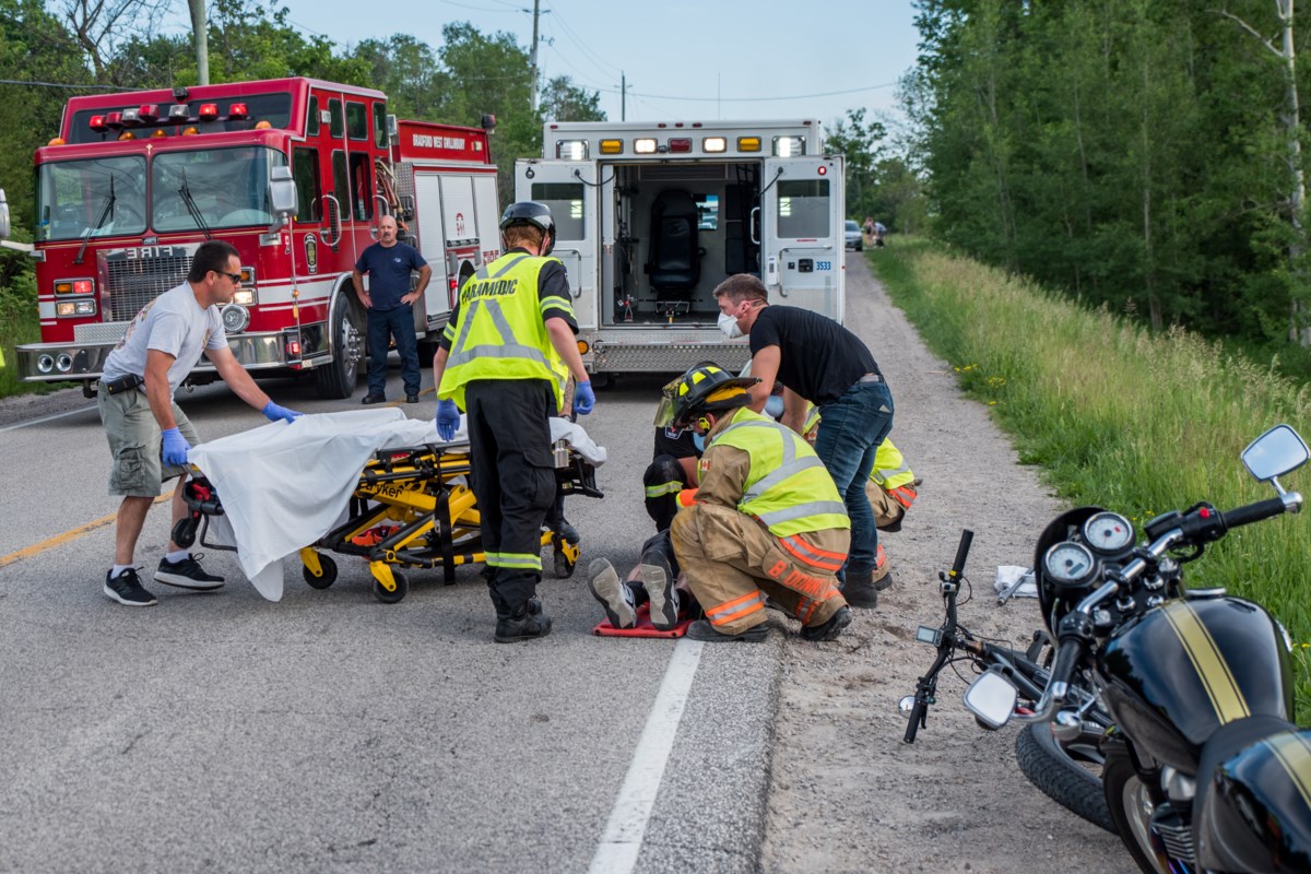 E-bike operator hospitalized after crash (3 photos) - Ebike Crash 1