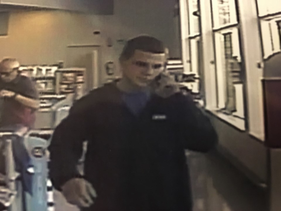 2018-07-04 Bradford drug store theft suspect