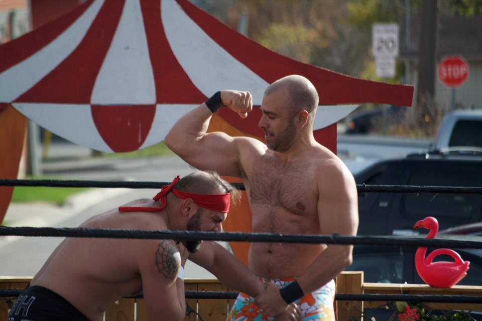 Joey Valentyne poses for the crowd while putting Clash Kincade through the wringer during the Catch Concourse Canada event in Bradford Oct. 30. 