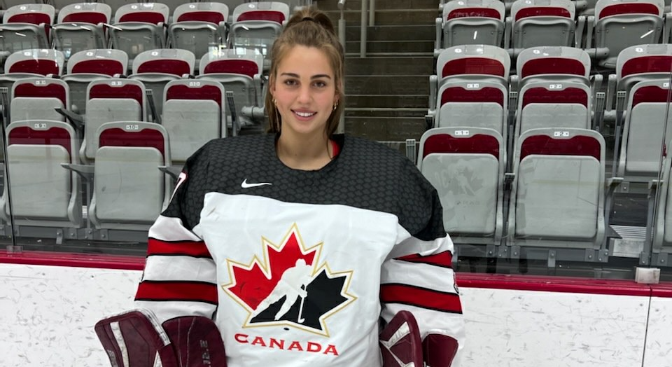 hs Alum Scores Spot On Women S Hockey Canada Development Team Bradford News