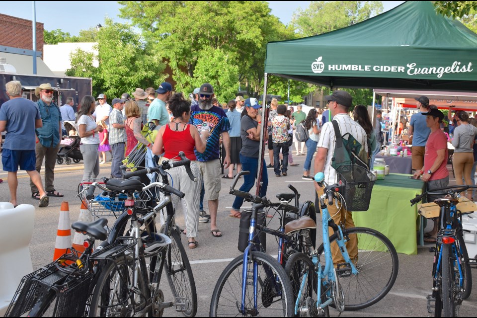 Crowds mobbed the Longmont Downtown Summer Concert on Friday at 4th Avenue & Kimbark Street.