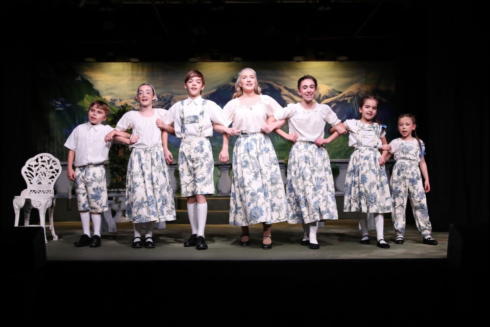 The Drury Lane production featues two groups of talented kids for the roles of the von Trapp children. Here, the Rodgers group is in the spotlight.