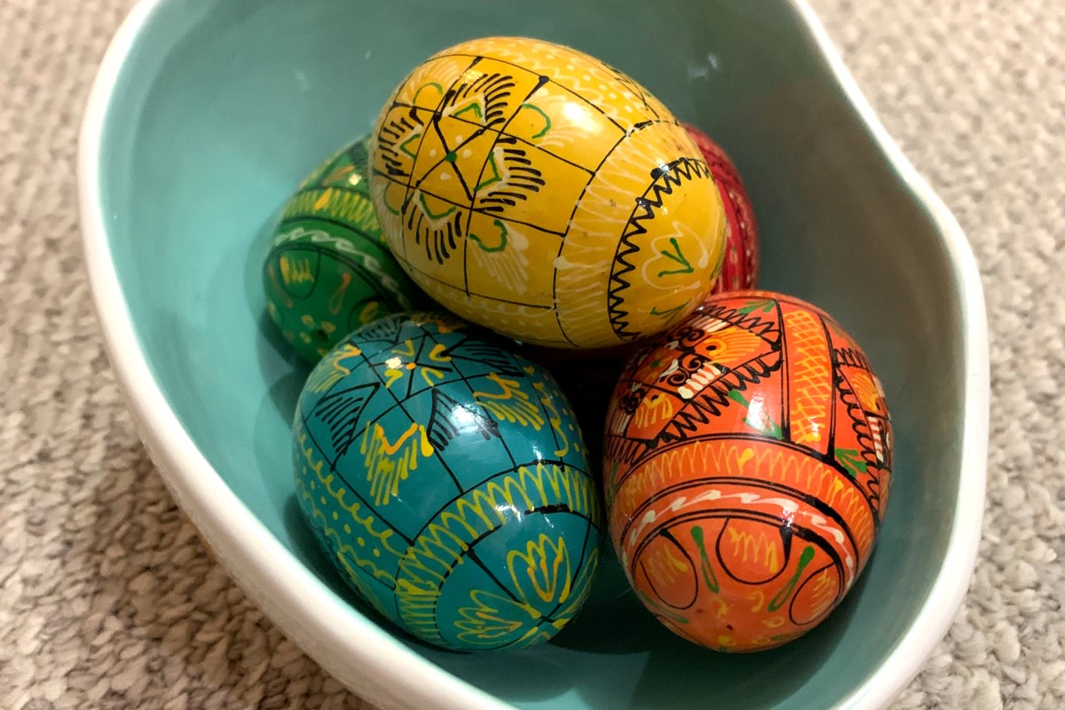 Learn to write Ukrainian Easter eggs at workshop - Burlington News