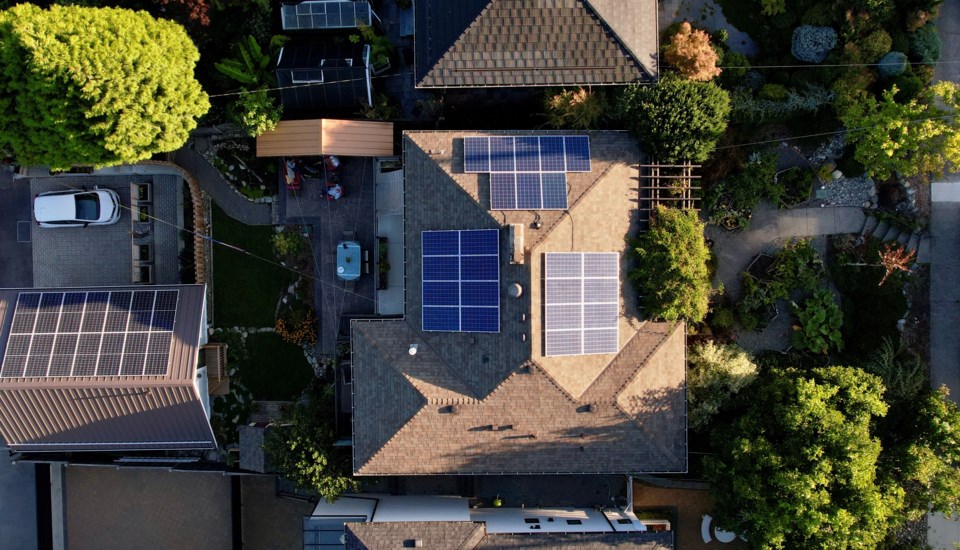 climate-friendly-homes-tour-solar-panels-contributed