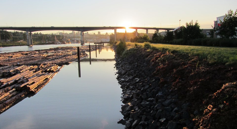 queensboroughdike